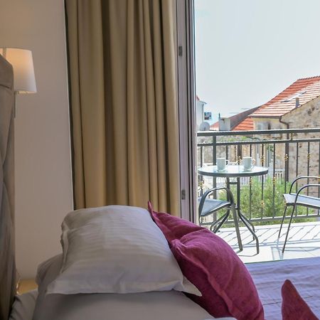 Hotel Fortuna Милна Экстерьер фото